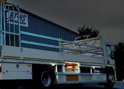 211023 Vehicle conversion specialist looks to Labcraft for a brighter highway light 1 002